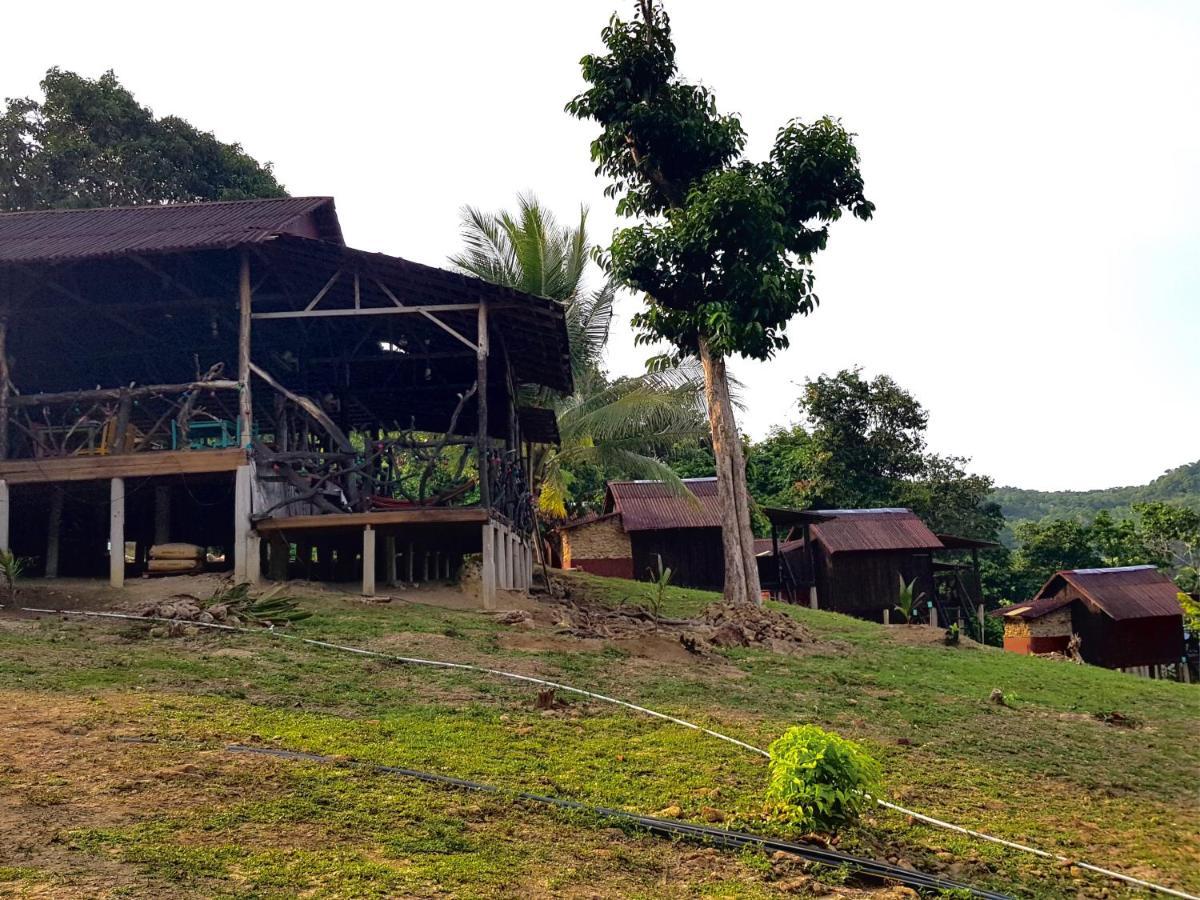 Harrera Perhentian, Long Beach Kampong Pasir Panjang  Exterior photo
